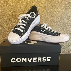 CHUCK TAYLOR ALL STAR MOVE CANVAS PLATFORM SNEAKERS NEW!